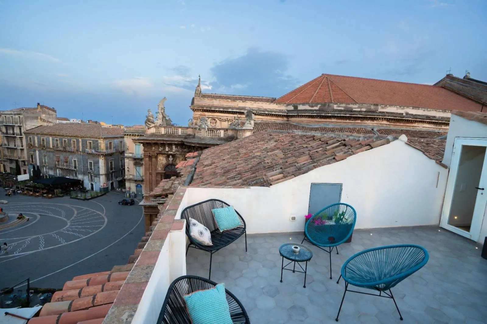 Teatro Suites Rooms Catania 2*,  Italy