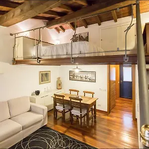 Apartment Cairoli Milan